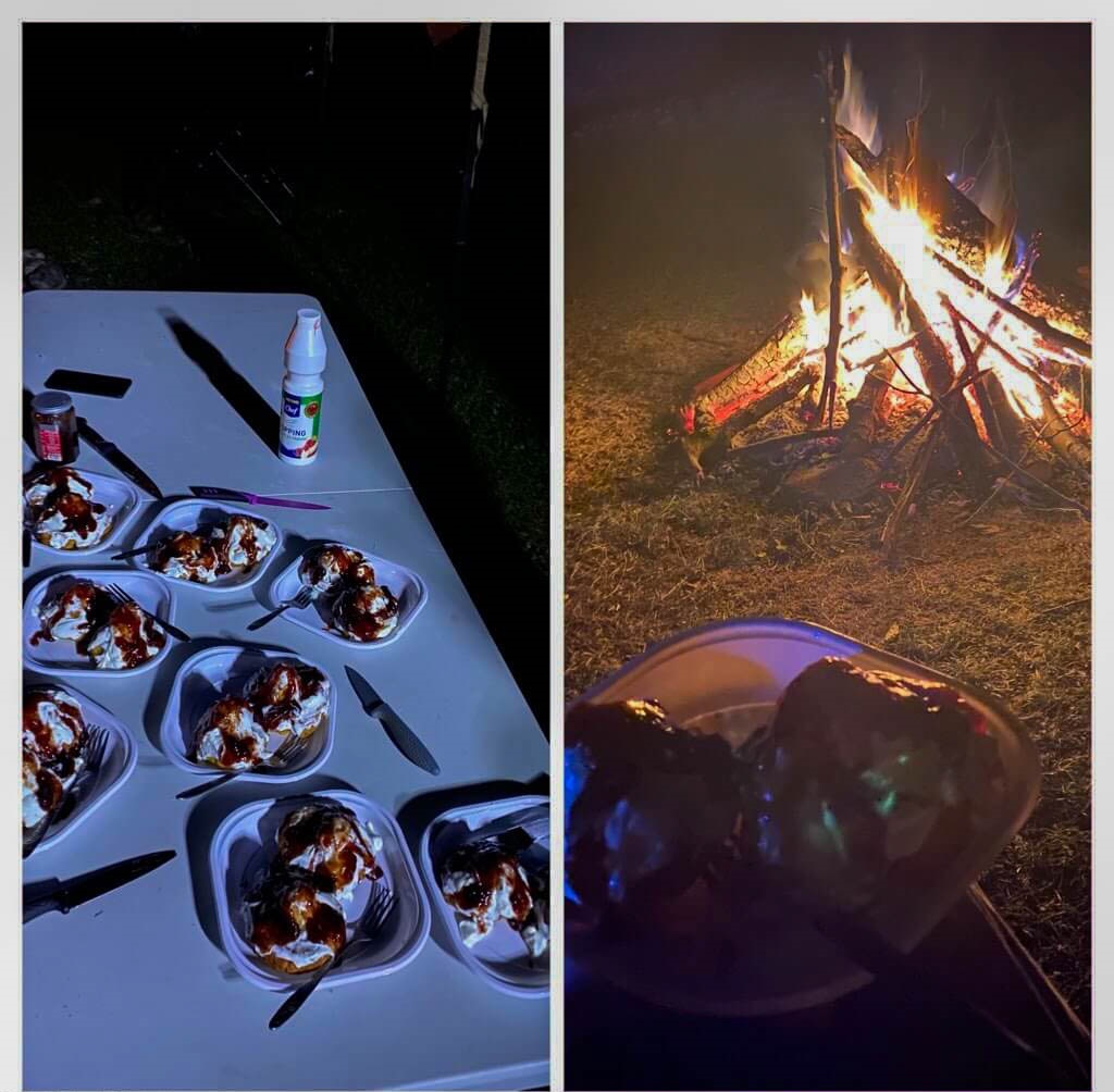 papanasi noaptea la munte in off camping foc de tabara