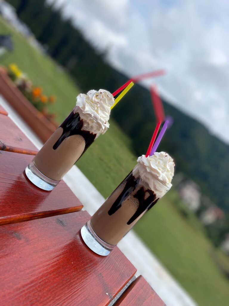 frappe ciocolata frisca cabana trei brazi romania