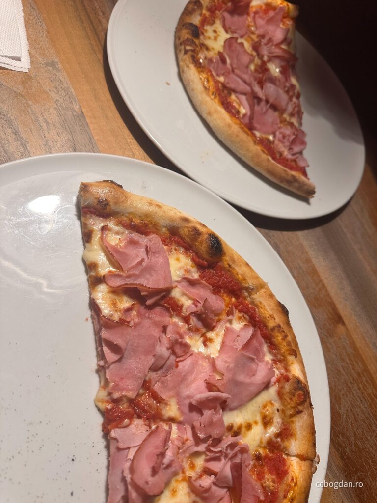 Pizza în 2 restaurant La Perla Sighișoara