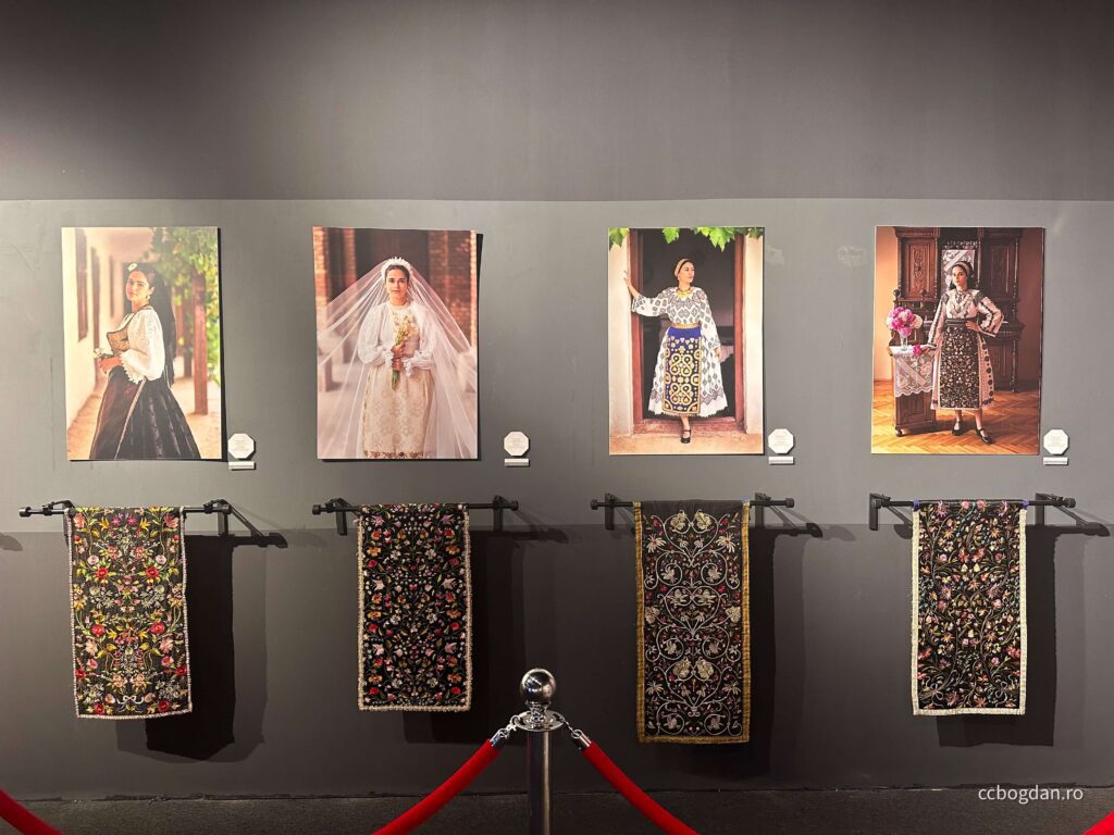 Fotografii femei costume autentice romanesti