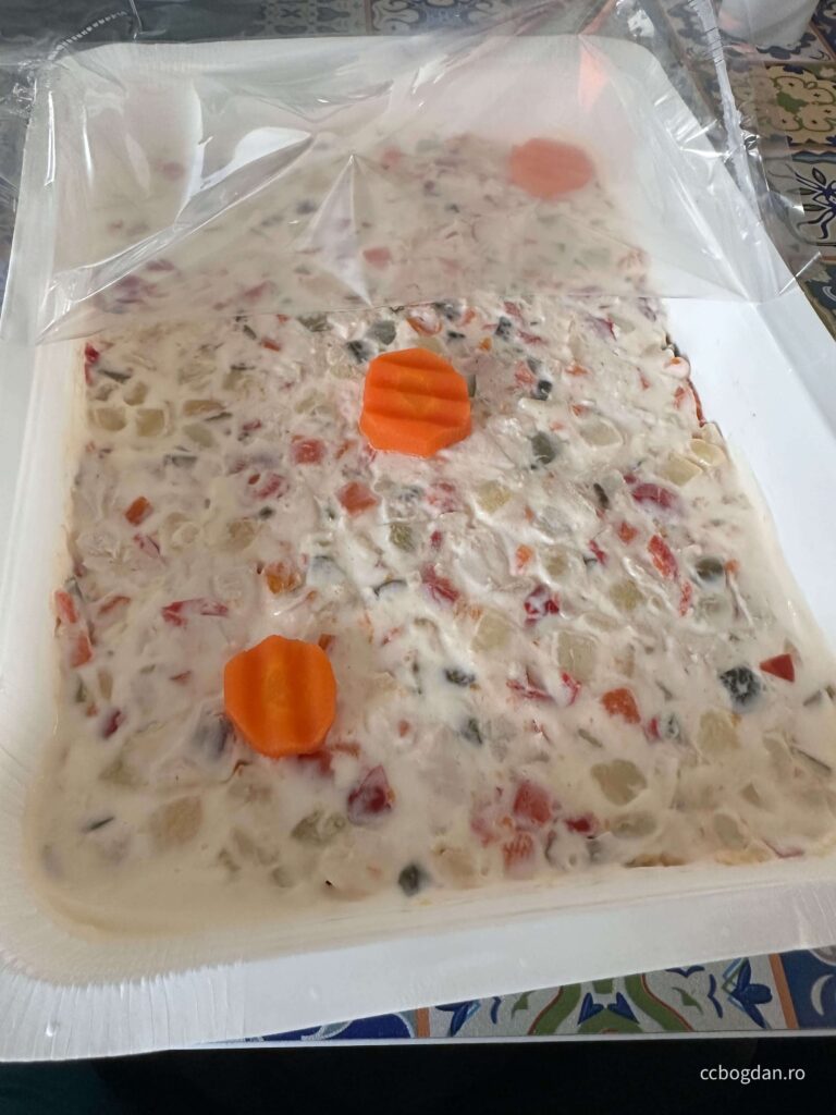 salata boeuf oala cu bunatati