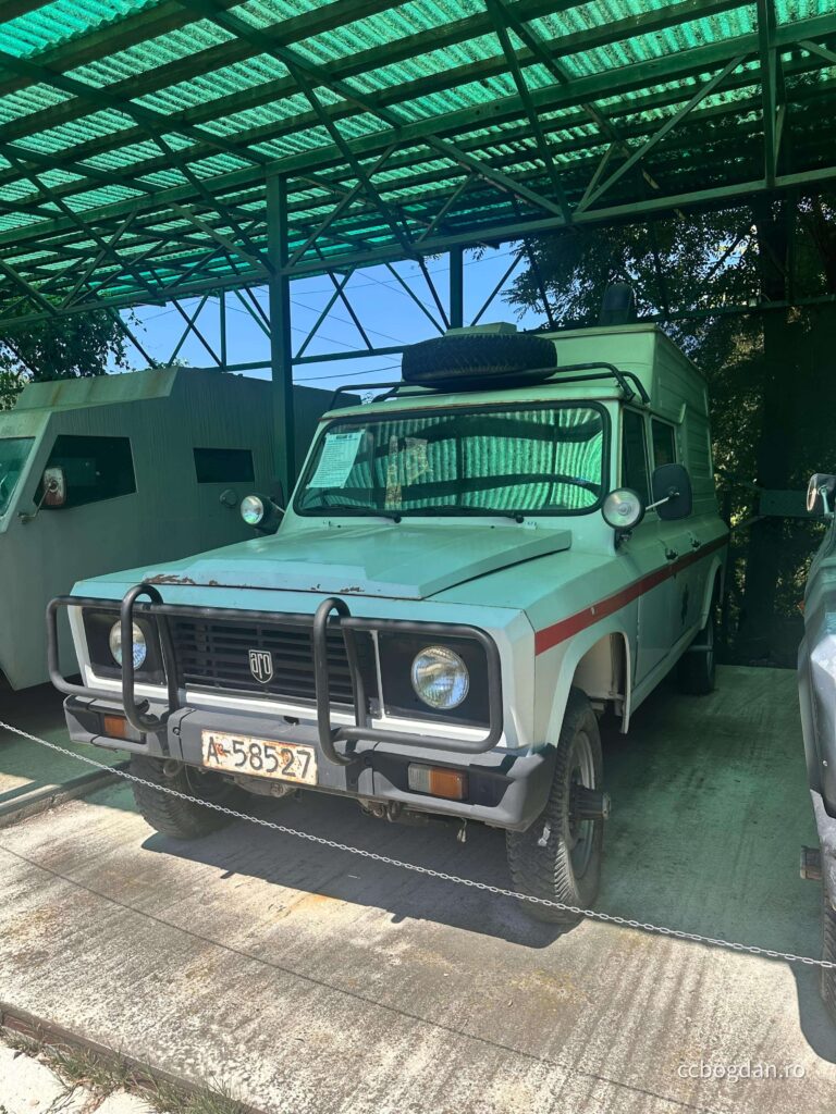 muzeul automobilului romanesc campulung aro