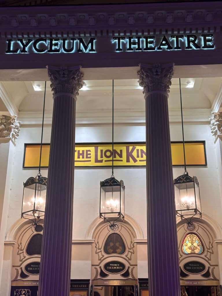 lyceum theatre the lion king londra