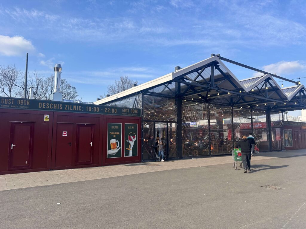 mancare food court piata obor bucuresti