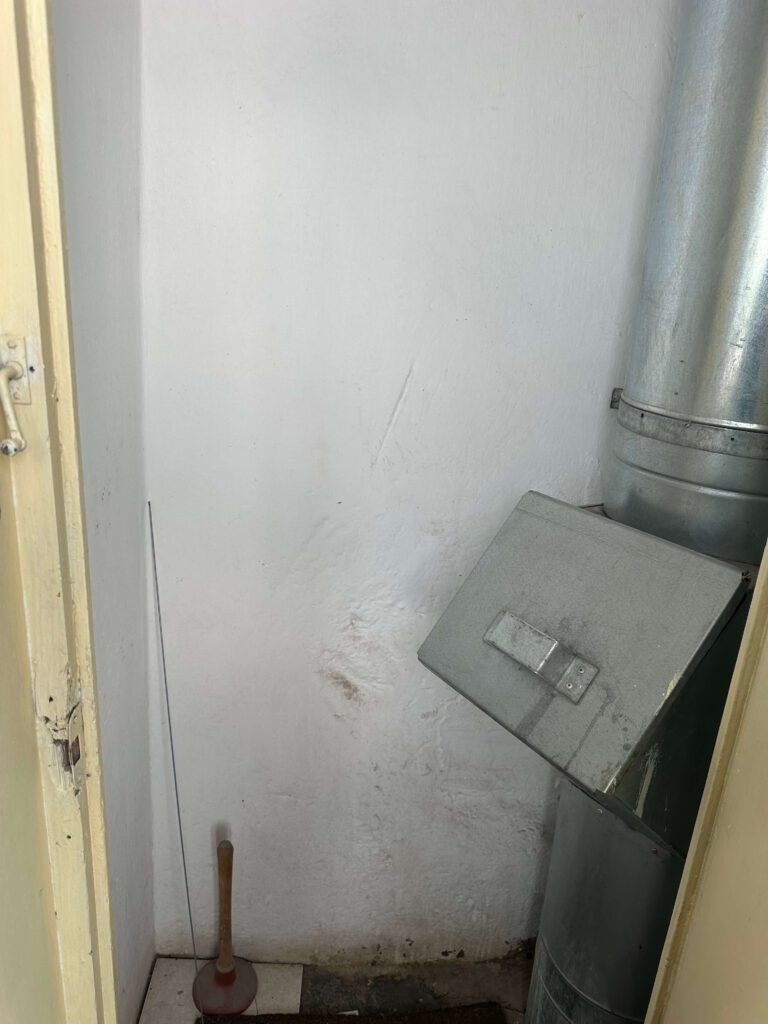 ghena gunoi tub bloc vechi