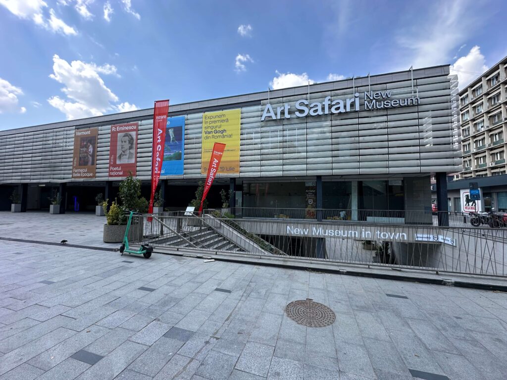 are safari new museum piața Amzei